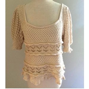 Q + A Los Angeles Crochet Sweater Top • M